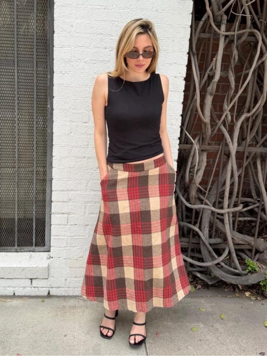 Anthropologie Dresses & Skirts - Vtg retro Red + beige plaid midi skirt with pockets sz M- no tags #holiday